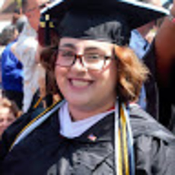 Meet your Posher, Amanda - Picture 1 of 1